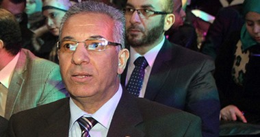 وزير الكهرباء يجتمع بمسئولى الضبعة لمناقشة أخر التطورات