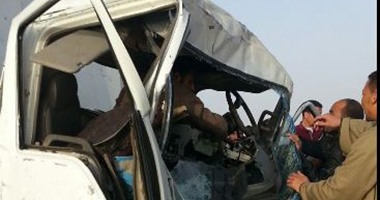 تصادم سيارتين يعطل الحركة المرورية بالطريق الزراعى وإصابة شخصين
