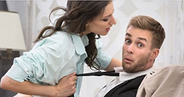 سيدة تعتدى على زوجها وتصيبه بنزيف فى المخ بسبب خلافات عائلية بالعياط