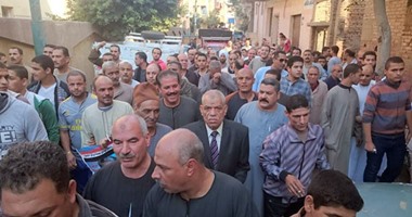 بالصور.. مسيرة دعم شباب سنتريس لمرشحهم تربك خارطة تحالفات أشمون الانتخابية