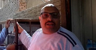 بالفيديو..مواطن :"الحى بيجمعوا القمامة ويرموها على الكبارى عند محور عرابى