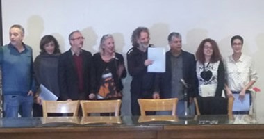 الفلسطينية نجوى نجار تفوز بالجائزة الأولى بملتقى "القاهرة السينمائى"