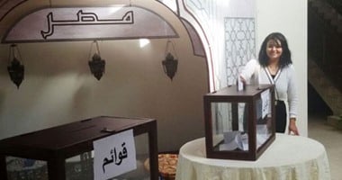 المصريون فى لندن يبدأون التصويت لاختيار نواب الدوائر المعادة