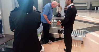 بالصور.. وصول 286 سائحا لميناء سفاجا.. وتفتيش ذاتى للسائحين