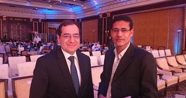وزير البترول لـ"اليوم السابع": وصول حفار سابيم لـ"كشف إينى الإيطالية" لبدء الحفر رسميا..بدء الإنتاج بمليار قدم من الغاز يوميا فى2017 وإعلان خطة التنمية قريبا..واستثمارات الأنفاق تقديرية تتحملها الشركة