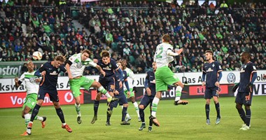 بالفيديو.. فولفسبورج يسحق بريمن بسداسية فى الدورى الألمانى