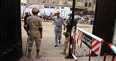 ضبط 3 من أنصار مرشح يوزعون الدعاية أمام اللجان الانتخابية فى زفتى