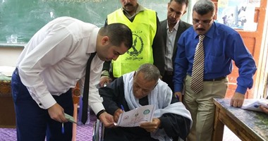 تأخر فتح 30 لجنة عن موعدها بكفر الشيخ