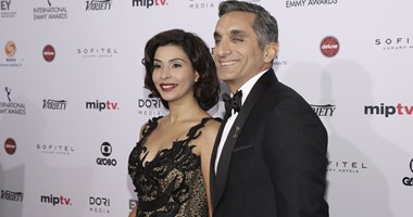 رواد تويتر يدشنون هاشتاج لباسم يوسف بعد تقديمه حفل توزيع جوائز "إيمى"