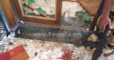 مواقع التواصل الاجتماعى تتشح بالسواد حزناً على استشهاد قاض وشرطيين بسيناء.. ردود أفعال غاضبة على "تفجيرات العريش" الإرهابية.. ومطالبات بتطوير خطط محاربة الإرهاب.. ونشطاء: صباح حزين برائحة الدم