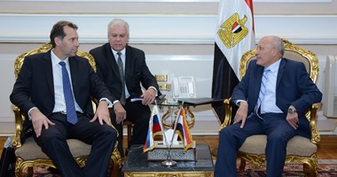 وزير الإنتاج الحربى يستقبل نائب وزير الصناعة والتجارة الروسى