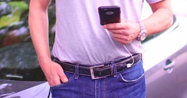 حزام جديد مزود بـUSB لشحن هاتفك الذكى من "بنطلونك"
