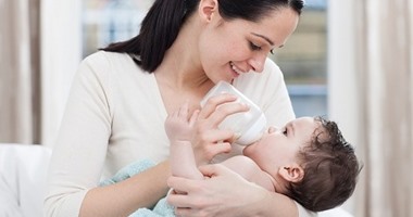 لو التيتينا عملالك مشكلة.. 4 طرق طبيعية لفطام طفلك منها