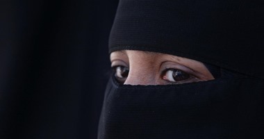 البرلمان الهولندى يناقش حظر النقاب بعد عام من موافقة الحكومة