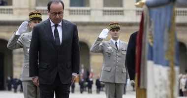 بالصور.. تأبين ضحايا حادث باريس بحضور هولاند و المصابين وأهالى القتلى