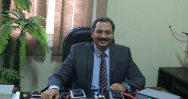 بالصور.. مهندس مصرى يعيد الأمل لمرضى فيروسىB  وC.. وليد عزت يبتكر جهاز بـ2000 جنيه يقضى على الفيروس بالترددات الكهربائية فى 24 ساعة.. ويؤكد:تلقيت عروضا لتصنيعه بالخارج وابتكارى ليس جهاز "كفتة جديد"