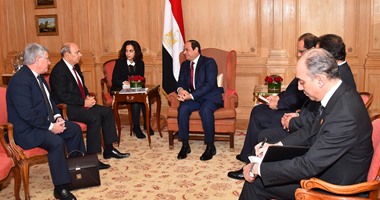 رئيس داسو الفرنسية لـ"السيسى": نتطلع لتزويد مصر بمختلف الاحتياجات العسكرية