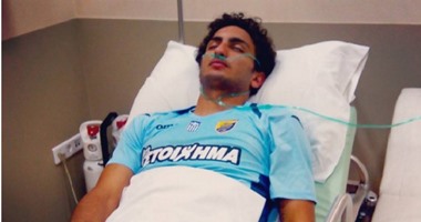 عمرو وردة يصاب بضيق فى التنفس بالدورى اليونانى