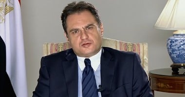 سفير مصر بفرنسا ينقل تهنئة الرئيس السيسى للجالية المصرية بمناسبة عيد الأضحى