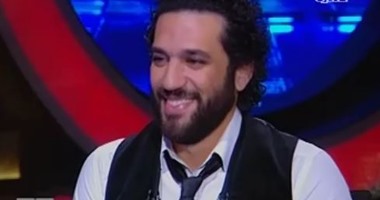 حسن الرداد رافضا الإفصاح عن سعر سيارته وساعته: "غالية"