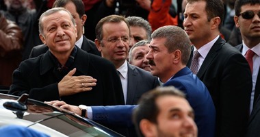 أردوغان يقود حملة للترويج للنظام الرئاسى التركى
