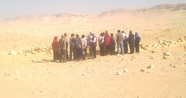 بالصور.. بدء تنفيذ مشروع الصرف الصحى لقرى سيول البدارى فى أسيوط