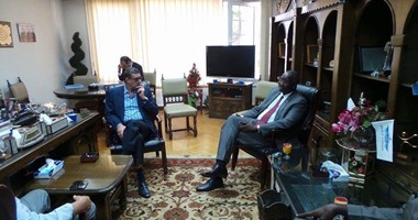 بالصور.. سفير جنوب السودان يزور الأهلى