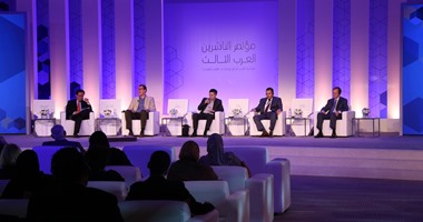 ناشرون يطالبون بتخفيض الضرائب على دور النشر ومحاربة القراصنة