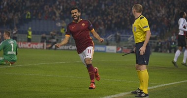 محمد صلاح ودجيكو "الأفضل" فى مباراة روما وليفركوزن