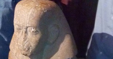 بالصور.. تفاصيل ضبط أكبر حاوية آثار قبل تهريبها للخارج عبر ميناء دمياط.. الحاوية تضم رأس الإسكندر الأكبر وتمثال أمنحتوب و1124 قطعة تعود للعصور الوسطى والحديثة.. ومؤتمر صحفى لوزير الآثار لعرض المضبوطات