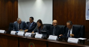 بدء ندوة "الانتخابات البرلمانية" بكلية اقتصاد وعلوم سياسية جامعة القاهرة