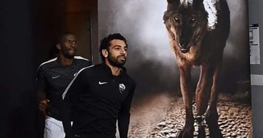 "الذئب" محمد صلاح يحتفل بـ"ثلاثية" ليفركوزن على "تويتر"
