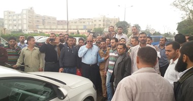 استمرار إضراب 250 عاملا فى مصنع بـ"العاشر"والإدارة تستعين بقوات تأمين