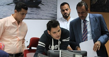بالصور.. زيارة أول نائب لـ "برلمانى" ويؤكد: الشباب سر نجاح أى مؤسسة