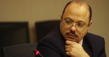 "المالية":المصريون أنفقوا 120مليار جنيه على الصحة فى 2015.. مساعد الوزير:التأمين الصحى لا يسمح بعلاج جميع الأجانب.. والدولة تتحمل غير القادرين.. ويؤكد:عرض إستراتيجية التنفيذ على مجلس الوزراء الأربعاء