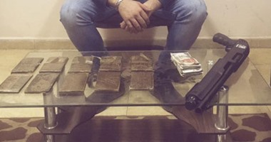 حبس "فولة" و"بصلة" لاتهامهما بحيازة حشيش وبندقية فى العمرانية