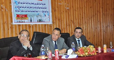 رئيس جامعة قناة السويس يفتتح المؤتمر العلمى بكلية الصيدلة
