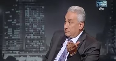 سامح عاشور يهاجم وزير الخارجية:يمكنه التواصل مع الرأى العام ولو راكب طائرة