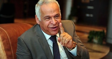 فرج عامر: فوز يد سموحة على الأهلى يجعلنا نقف بجانبهم لحصد البطولات 
