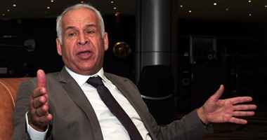 فرج عامر يطمئن على المصابين بسموحة ويحفز اللاعبين قبل موقعة الإنتاج