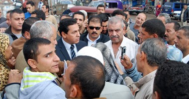 محافظ الشرقية يتفقد شوارع منيا القمح