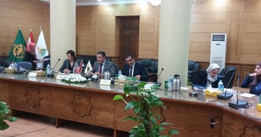 رئيس جامعة بنها : مصر تحارب الإرهاب نيابة عن العالم ونستغرب الموقف الدولى