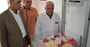بالصور..سيدة تلد 4 توائم بكفر الشيخ.. و"الصحة"تبحث عن أجهزة لإنقاذ طفلين 