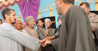 بالصور.."الكفن"ينهى الخصومة بين عائلتى آل عباس وآل لبيب بسوهاج