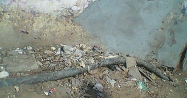 كابل ضغط عالى يهدد حياة طلاب مدرسة وينذر بوقوع كارثة فى بلبيس