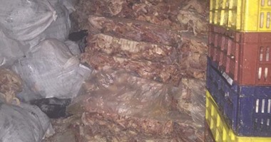 ضبط كمية من اللحوم مذبوحة خارج المجازر ومصنعات لحوم منتهية الصلاحية بقنا