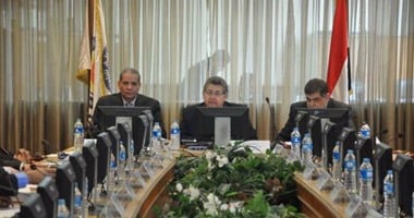 بدء اجتماع المجلس الأعلى للجامعات لاعتماد قواعد اختيار القيادات الجديدة
