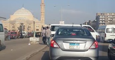 صحافة مواطن.. شكوى من فوضى "الميكروباصات" بميدان الحصرى فى "6 أكتوبر"