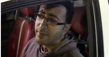 بالفيديو.. سائق تاكسى يطالب "بالرقابة على المخالفين فى العداد"