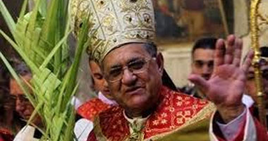 بطريرك القدس يدعو للسلام فى عظته بالشرق الأوسط